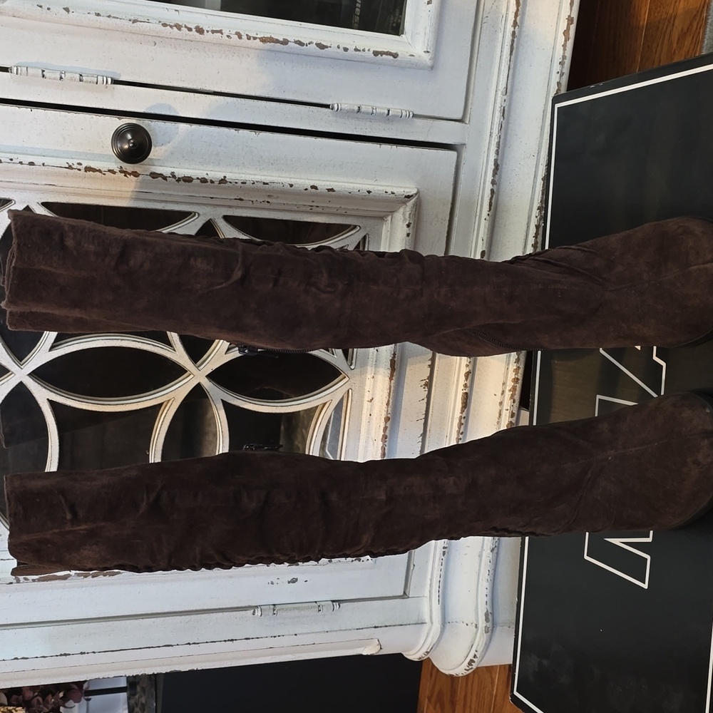 MIA Gelato Dark Brown Suede Boots